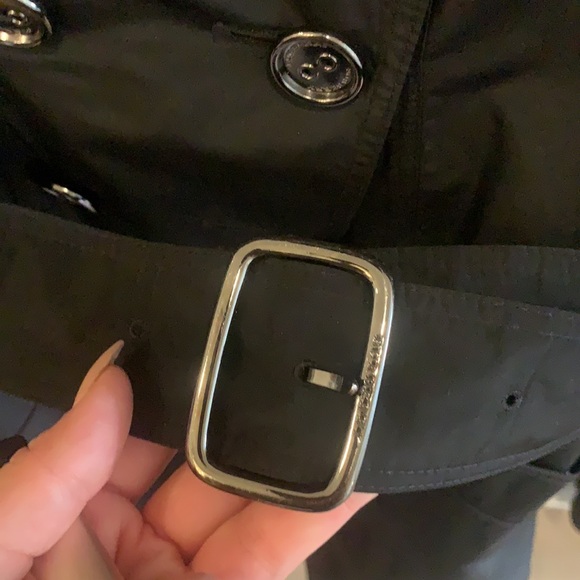 Belted Burberry trench size 4 - Picture 8 of 17